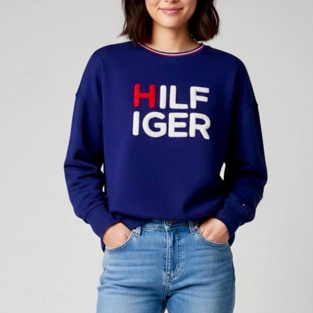 Women’s Tommy Hilfiger Blue Logo Sweatshirt size Large